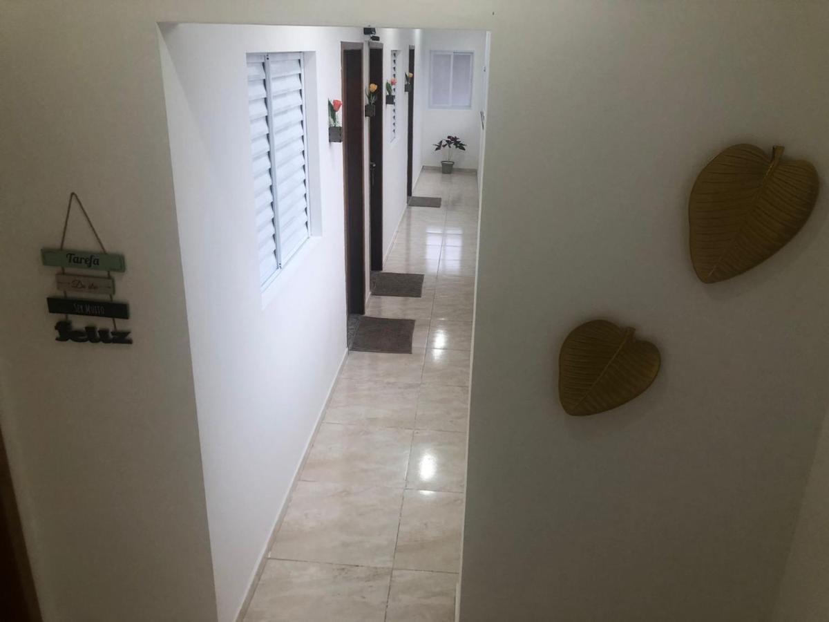Pousada Tropical Hotel Гуаружа Екстериор снимка