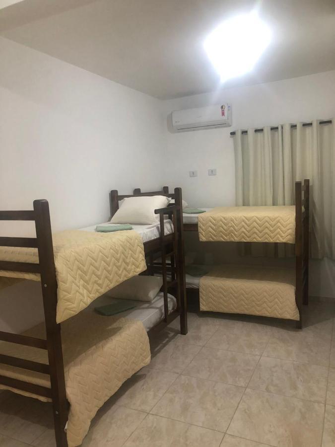 Pousada Tropical Hotel Гуаружа Екстериор снимка