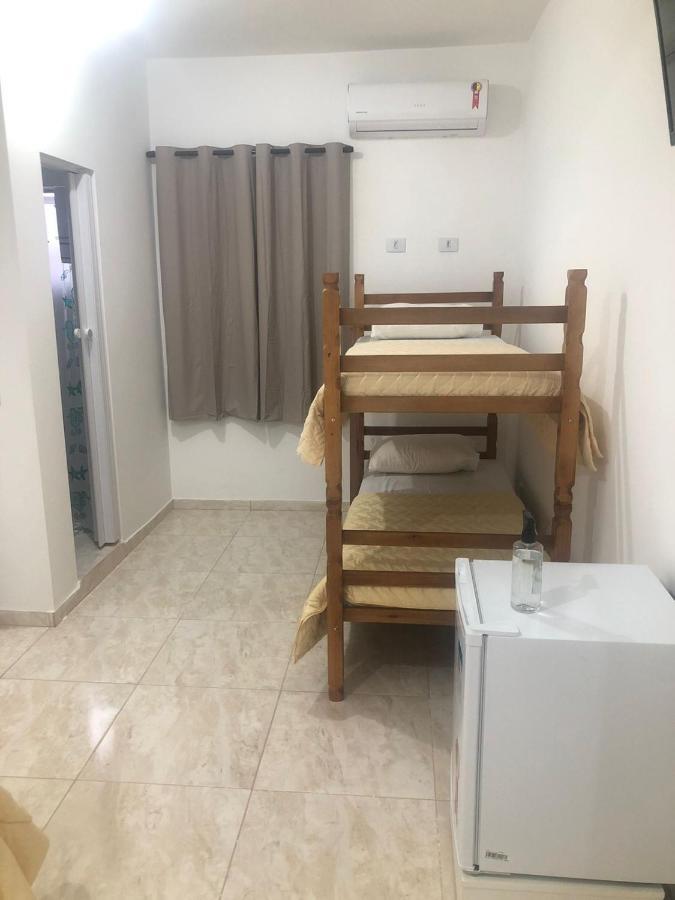Pousada Tropical Hotel Гуаружа Екстериор снимка